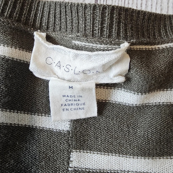 Caslon •Size Medium• V-neck Striped Olive Green Lightweight Top w/ Rounded Hem - Picture 5 of 8